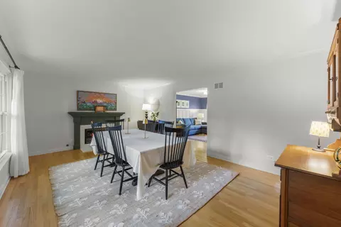 Dining - 1725 Maple Leaf Ct, Wheaton, IL 60187 photo 1 of 1
