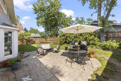 Exterior - 1725 Maple Leaf Ct, Wheaton, IL 60187 photo 4 of 10