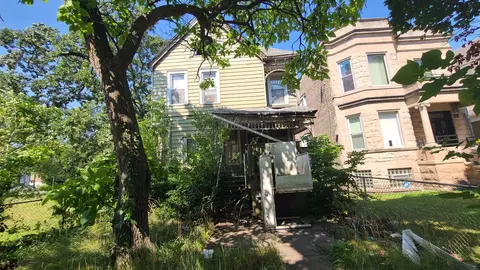 7048 S Perry Ave, Chicago, IL 60621 photo 3