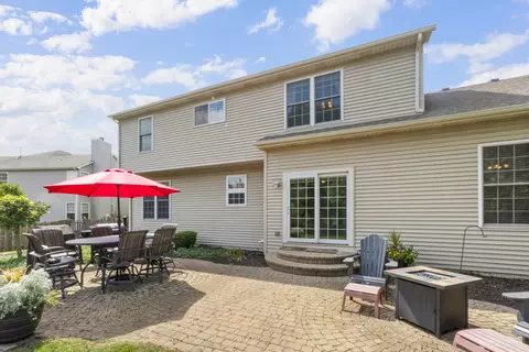 Exterior - 3 Walbridge Ct, Algonquin, IL 60102 photo 1 of 8