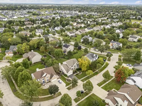 View/Area - 3 Walbridge Ct, Algonquin, IL 60102 photo 4 of 6