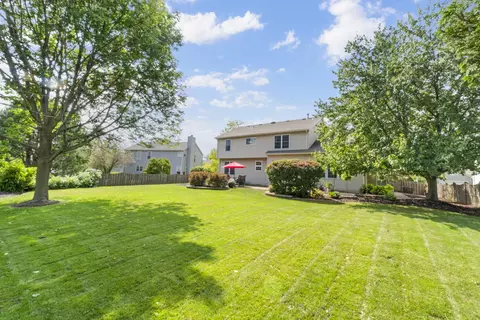 Exterior - 3 Walbridge Ct, Algonquin, IL 60102 photo 5 of 8