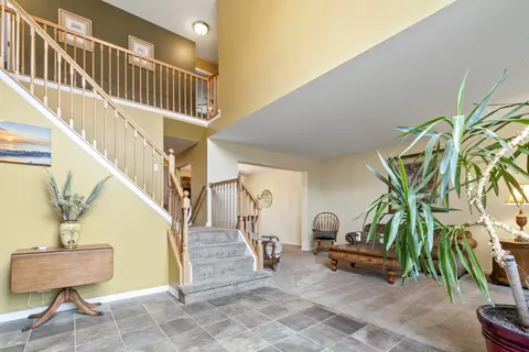 Entry Way - 3 Walbridge Ct, Algonquin, IL 60102 photo 1 of 4