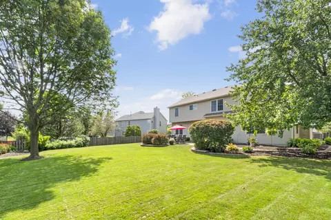 Exterior - 3 Walbridge Ct, Algonquin, IL 60102 photo 6 of 8