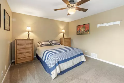 Bedroom - 3 Walbridge Ct, Algonquin, IL 60102 photo 2 of 3