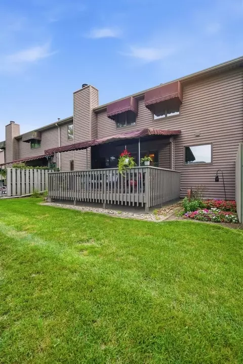 Other - 125 Manor Cir, Bloomington, IL 61704 photo 2 of 9