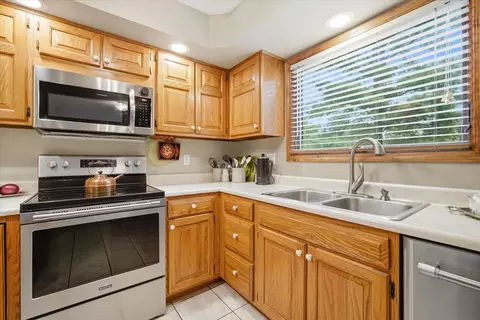 Kitchen - 125 Manor Cir, Bloomington, IL 61704 photo 3 of 4