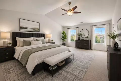 Bedroom - 1005 Alberta Rd, Elgin, IL 60124 photo 1 of 6