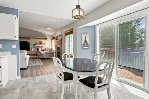 Dining - 3203 Tuggle Dr, Cherry Valley, IL 61016 photo 3 of 3