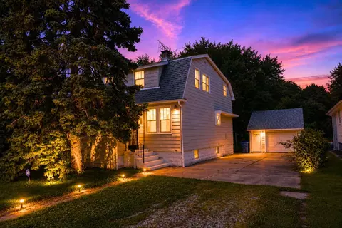 12751 Irving Ave, Blue Island, IL 60406