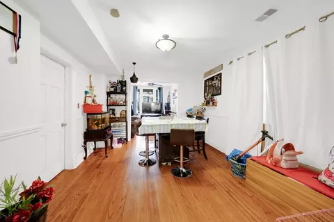Dining - 4208 S Artesian Ave, Chicago, IL 60632 photo 1 of 2