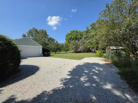 Exterior - 102 E Washington St, Danforth, IL 60930 photo 10 of 11