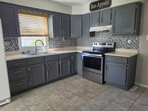 Kitchen - 102 E Washington St, Danforth, IL 60930 photo 1 of 3