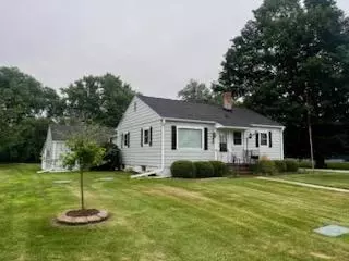 Exterior - 102 E Washington St, Danforth, IL 60930 photo 2 of 11