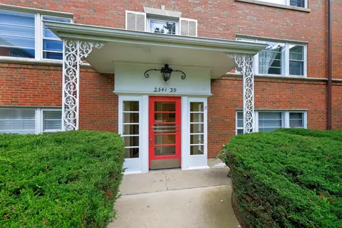 2541 Bennett Ave #1, Evanston, IL 60201