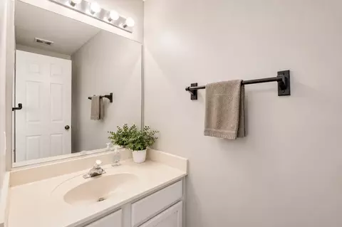 Bath - 21242 W Edison Ln, Plainfield, IL 60544 photo 1 of 4