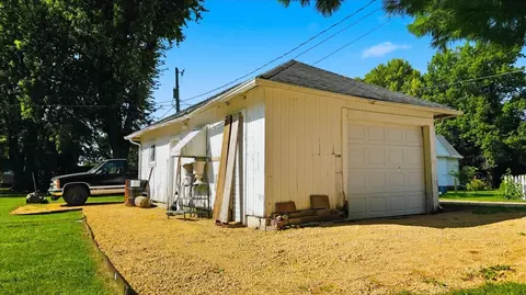 Exterior - 222 Wilson Ave, Chadwick, IL 61014 photo 3 of 4