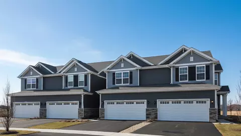 1697 Baler Ave, Aurora, IL 60503