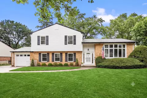 1340 E Rosita Dr, Palatine, IL 60074