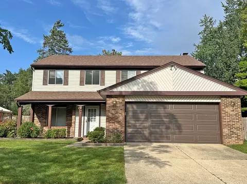 208 Autumn Ln, Vernon Hills, IL 60061