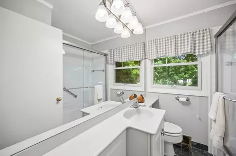 Bath - 231 Latrobe Ave, Northfield, IL 60093 photo 1 of 2