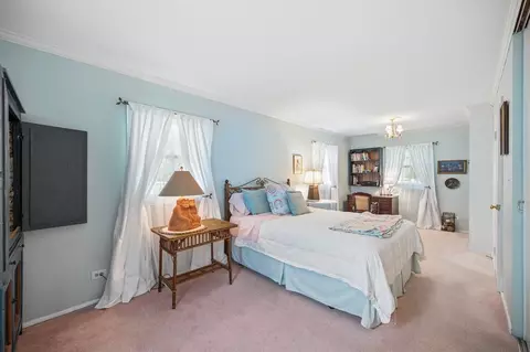 Bedroom - 231 Latrobe Ave, Northfield, IL 60093 photo 1 of 3
