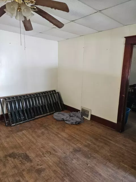 Living - 206 S 2nd St, Benld, IL 62009 photo 2 of 2