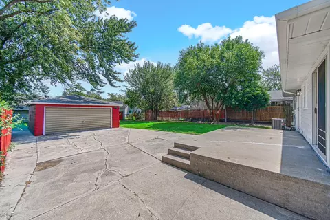 Exterior - 17517 Shirley Dr, Lansing, IL 60438 photo 4 of 4