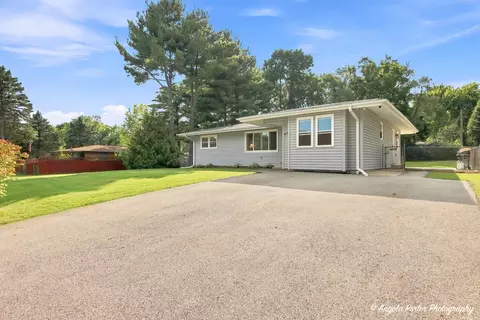 Exterior - 4707 William St, Mchenry, IL 60051 photo 8 of 8