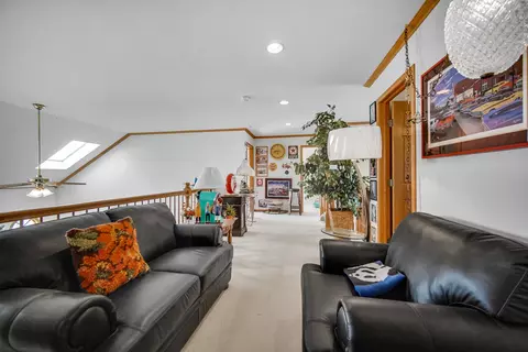 Entry Way - 19331 Everett Ln, Mokena, IL 60448 photo 2 of 4