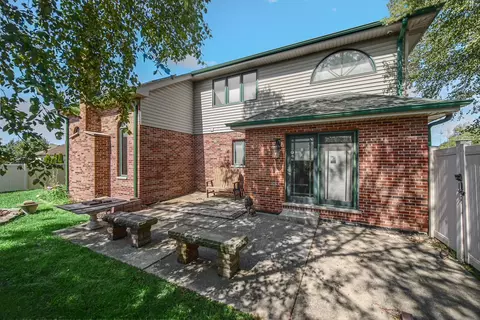 Exterior - 19331 Everett Ln, Mokena, IL 60448 photo 5 of 7