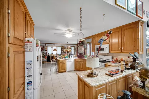 Kitchen - 19331 Everett Ln, Mokena, IL 60448 photo 1 of 3