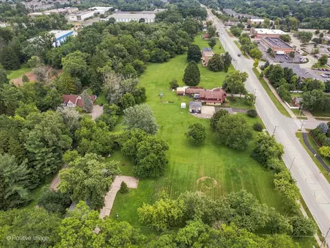 1406 83rd St, Downers Grove, IL 60516