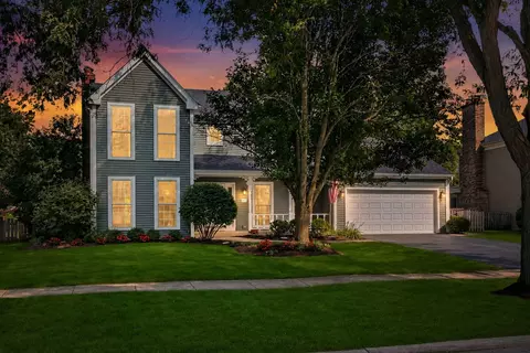 Exterior - 2031 Burnham Pl, Wheaton, IL 60189 photo 8 of 8