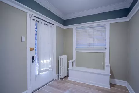 Entry Way - 7521 S Champlain Ave, Chicago, IL 60619 photo 1 of 2