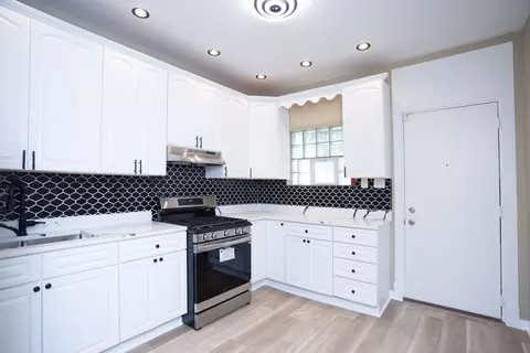 Kitchen - 7521 S Champlain Ave, Chicago, IL 60619 photo 2 of 2