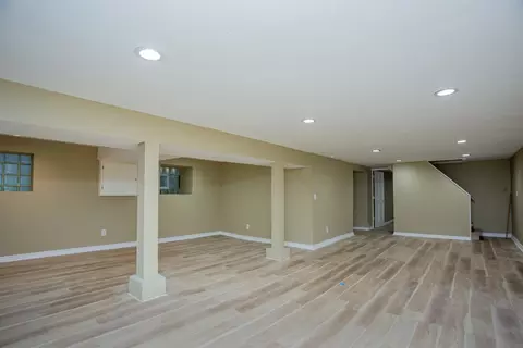 Living - 7521 S Champlain Ave, Chicago, IL 60619 photo 4 of 4