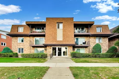10830 Kilpatrick Ave #1SE, Oak Lawn, IL 60453