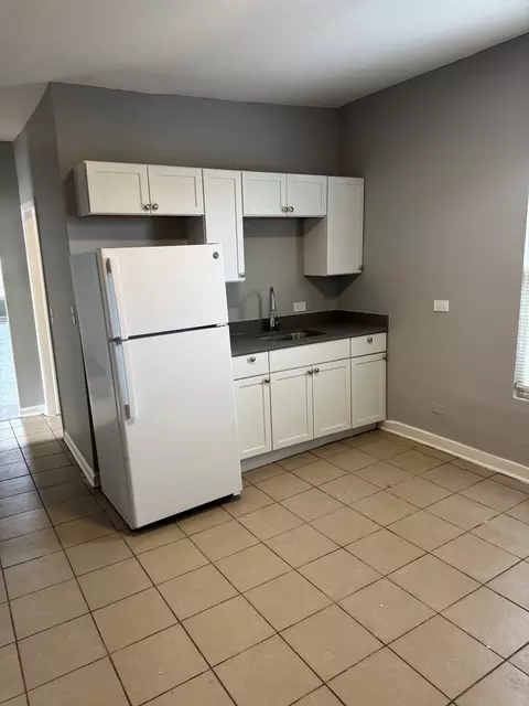 707 E 92nd Pl, Chicago, IL 60619 photo 2