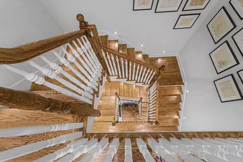 Entry Way - Undisclosed, Mount Prospect, IL 60056 photo 5 of 5