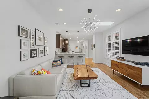 Living - Undisclosed, Mount Prospect, IL 60056 photo 3 of 4