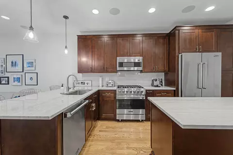 Kitchen - Undisclosed, Mount Prospect, IL 60056 photo 2 of 4