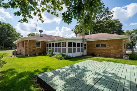 Exterior - 203 E Bullard St, Forrest, IL 61741 photo 7 of 10