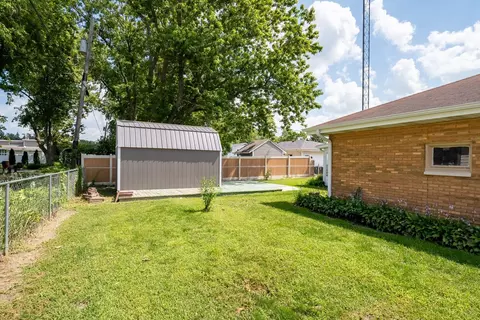 Exterior - 203 E Bullard St, Forrest, IL 61741 photo 9 of 10