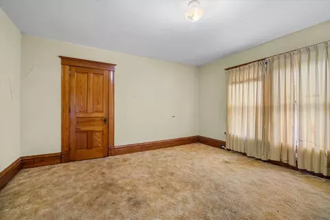 Bedroom - 403 1st Ave, Ottawa, IL 61350 photo 2 of 4