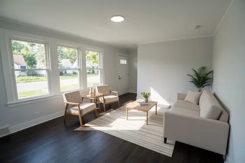 Living - 201 E 143rd St, Dolton, IL 60419 photo 1 of 1