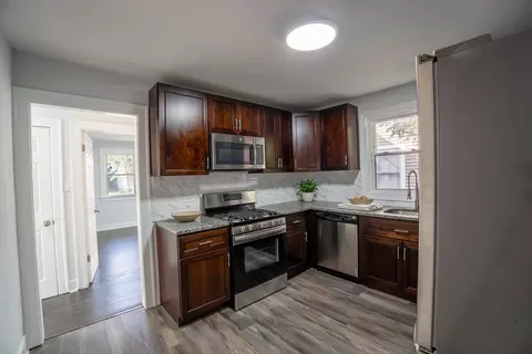 Entry Way - 201 E 143rd St, Dolton, IL 60419 photo 1 of 2