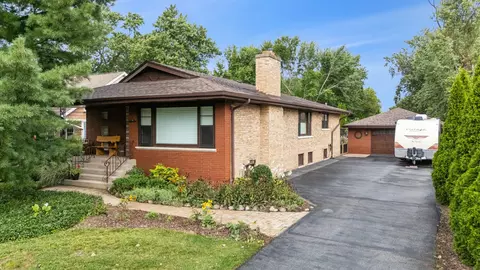 1850 Terrace Rd, Homewood, IL 60430