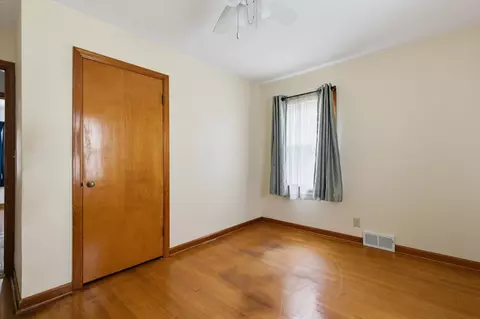 Bedroom - 1024 25th St, Moline, IL 61265 photo 7 of 7