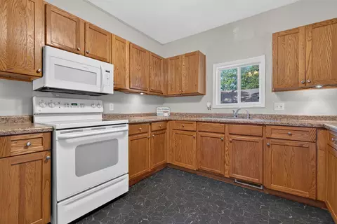 Kitchen - 206 E Waupansie St, Dwight, IL 60420 photo 4 of 5